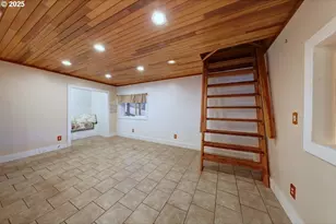 3162 Marine Dr, Astoria, OR 97103 - Photo 19