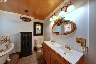 3162 Marine Dr, Astoria, OR 97103 - Photo 27