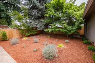 5295 Red Leaf Dr, Salem, OR 97306 - Photo 35