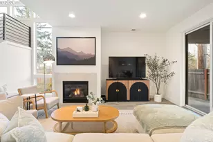 5891 SW 67th Pl, Portland, OR 97225 - Photo 9