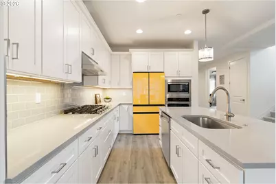 5891 SW 67th Pl, Portland, OR 97225 - Photo 15