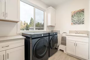 5891 SW 67th Pl, Portland, OR 97225 - Photo 21