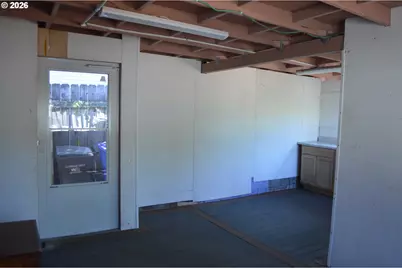 641 SE 148th Ave, Portland, OR 97233 - Photo 19