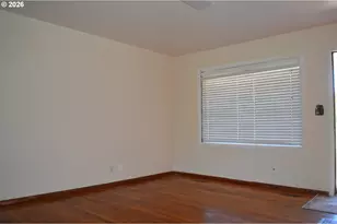 641 SE 148th Ave, Portland, OR 97233 - Photo 3