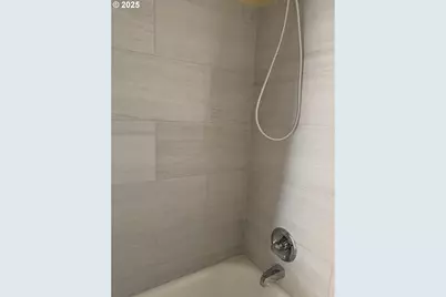 8305 SE Rhone St, Portland, OR 97266 - Photo 21