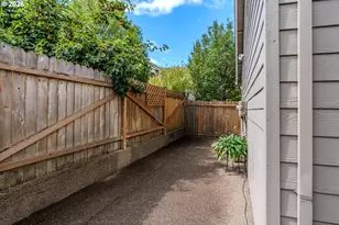 8354 SW 187th Ave, Beaverton, OR 97007 - Photo 41