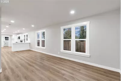 9711 SE Reedway St, Portland, OR 97266 - Photo 5