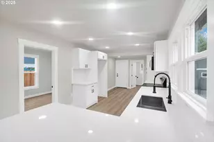 9711 SE Reedway St, Portland, OR 97266 - Photo 9