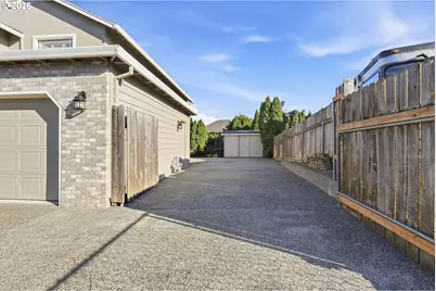 2704 SW Giese Loop, Gresham, OR 97080 - Photo 43