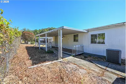 520 Shadow Ranch, Roseburg, OR 97470 - Photo 3