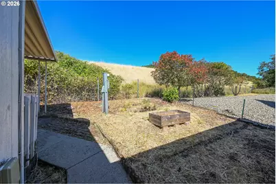 520 Shadow Ranch, Roseburg, OR 97470 - Photo 5