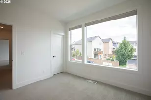 7353 NW Oakfern Dr, Portland, OR 97229 - Photo 33