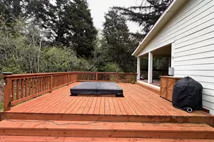 1157 8th St, Bandon, OR 97411 - Photo 7