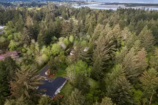 1157 8th St, Bandon, OR 97411 - Photo 41