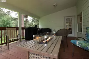 1157 8th St, Bandon, OR 97411 - Photo 33