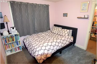 2335 Maplewood Dr S, Salem, OR 97306 - Photo 23