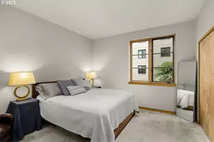 725 NW 10th Ave, Portland, OR 97209 - Photo 23