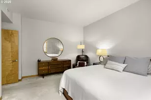 725 NW 10th Ave, Portland, OR 97209 - Photo 25