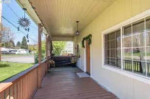 597 SE Ramp St, Roseburg, OR 97470 - Photo 21