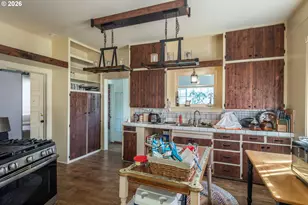 597 SE Ramp St, Roseburg, OR 97470 - Photo 23