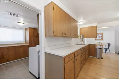 2050 Garfield St, Eugene, OR 97405 - Photo 23