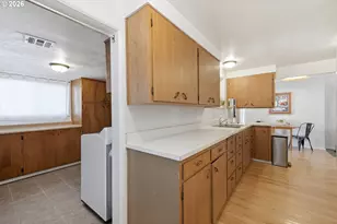 2050 Garfield St, Eugene, OR 97405 - Photo 23