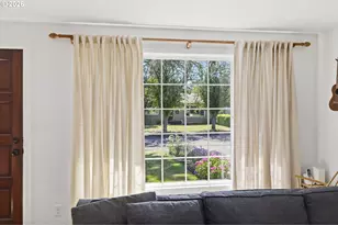 2050 Garfield St, Eugene, OR 97405 - Photo 11