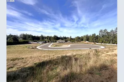 1080 Park Pl, Coos Bay, OR 97420 - Photo 17