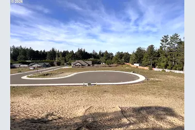 1080 Park Pl, Coos Bay, OR 97420 - Photo 13