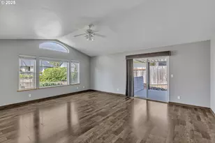 122 Lilly Ct, Sutherlin, OR 97479 - Photo 9