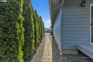 122 Lilly Ct, Sutherlin, OR 97479 - Photo 35