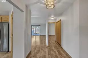 122 Lilly Ct, Sutherlin, OR 97479 - Photo 5