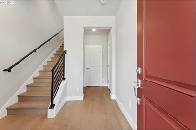 22987 Bland Cir, West Linn, OR 97068 - Photo 3