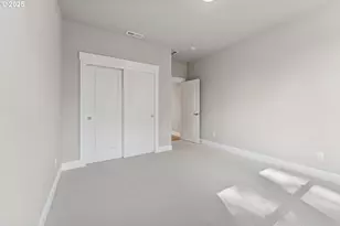 22987 Bland Cir, West Linn, OR 97068 - Photo 17