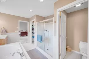 2530 Beacon Hill Dr, West Linn, OR 97068 - Photo 33