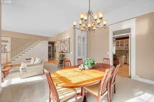 2530 Beacon Hill Dr, West Linn, OR 97068 - Photo 11