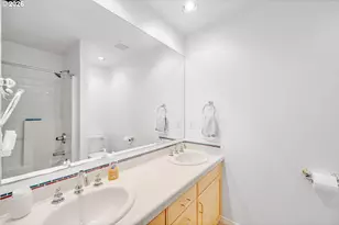 2530 Beacon Hill Dr, West Linn, OR 97068 - Photo 39