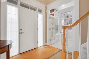 2530 Beacon Hill Dr, West Linn, OR 97068 - Photo 3