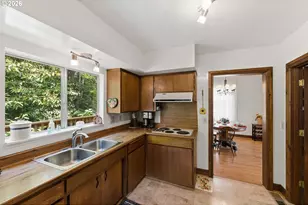 1072 Elrod Ave, Coos Bay, OR 97420 - Photo 9