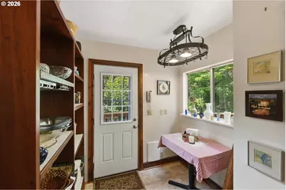 1072 Elrod Ave, Coos Bay, OR 97420 - Photo 11
