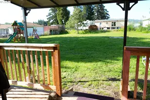 387 4th St, Dillard, OR 97432 - Photo 17