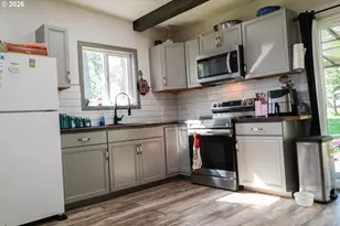 387 4th St, Dillard, OR 97432 - Photo 9