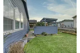 51469 SE Westlake Dr, Scappoose, OR 97056 - Photo 5