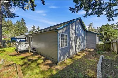 1120 Lakeshore Dr, Coos Bay, OR 97420 - Photo 39