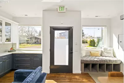 206 NE 80th Ave, Portland, OR 97213 - Photo 3