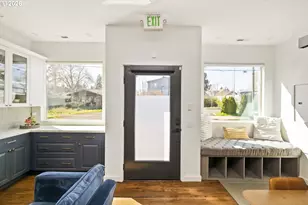 206 NE 80th Ave, Portland, OR 97213 - Photo 3