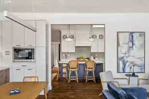 206 NE 80th Ave, Portland, OR 97213 - Photo 9