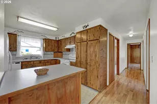 1425 Taney St, Eugene, OR 97402 - Photo 9