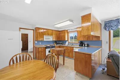9250 Bewley Creek Rd, Tillamook, OR 97141 - Photo 11