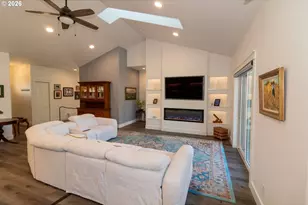 4260 Caddington Ln, Florence, OR 97439 - Photo 9